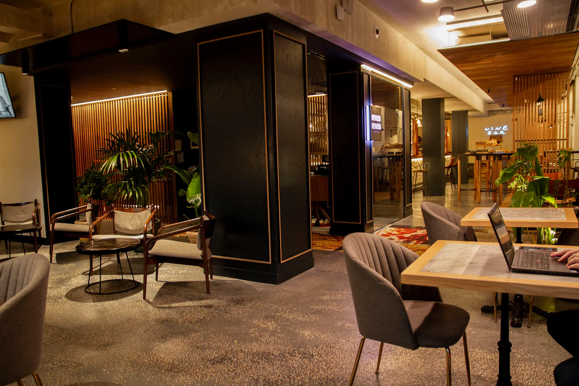 Hotel